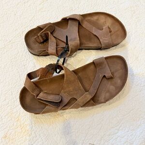 Jumbu Thong sandals Sz 9